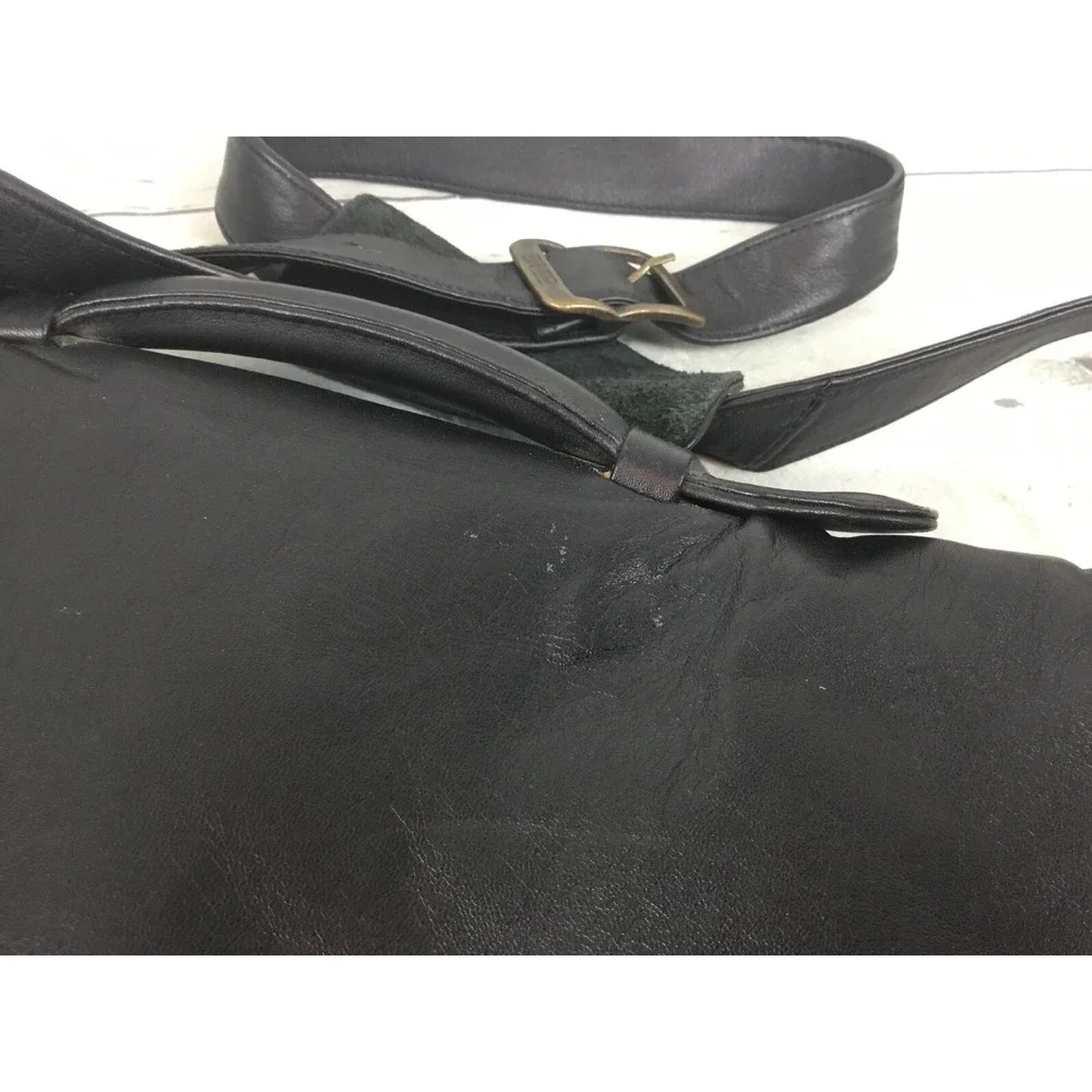 BREE Messenger Bag Crossbody Briefcase Travel Shoulder Bag‎ Smooth Leather Black